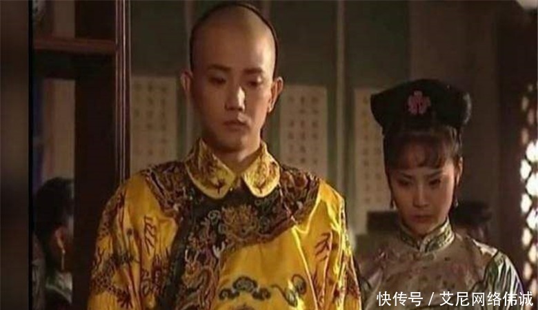 嗑瓜子|康熙大败噶尔丹,回宫见到两个女人的灵堂,为何开始嗑瓜子?