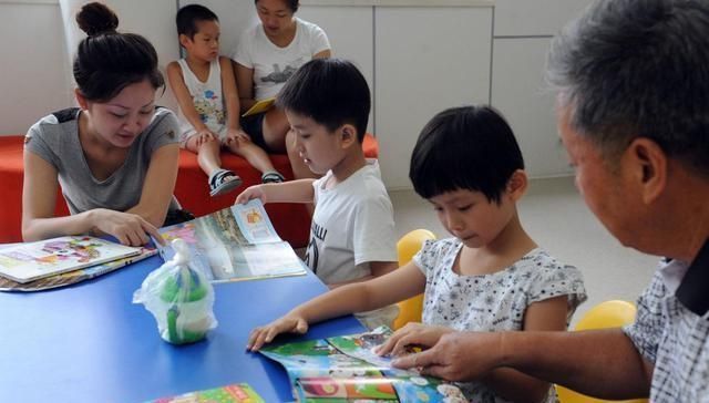 学霸的草稿纸火了,字迹工整被认为“印刷体”,网友整齐有啥用