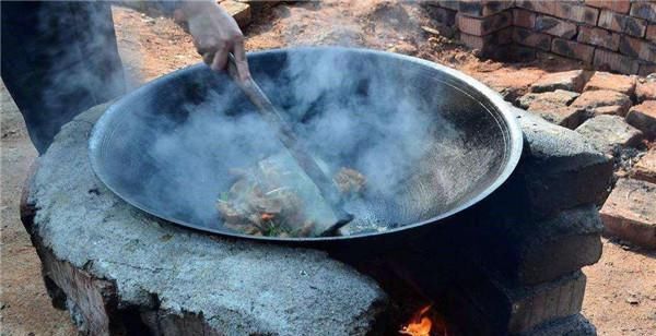 中餐的菜谱|西餐厨师为什么没办法跟着中餐菜谱做菜？看看我们的菜谱，太难了