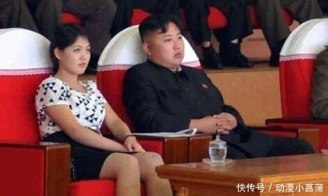 短裙|32岁的李雪主:穿短裙大长腿太漂亮,不涂口红也挺美!