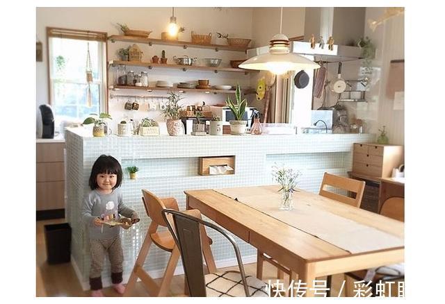 收纳|我家把灶台抬高了20cm,再挖个洞,老婆夸赞收纳空间太强了!