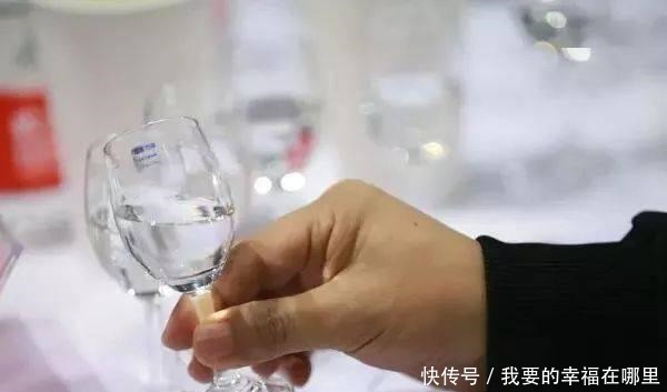 白酒“冷知识”,喝了这么多年,才明白原来这个度数才是最好的