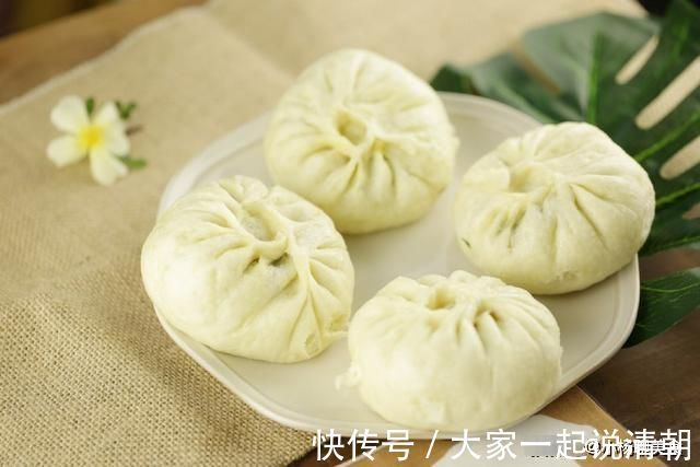 葱白|这个馅儿的包子吃不够!咬一口菜香肉美,全家老小都馋它!