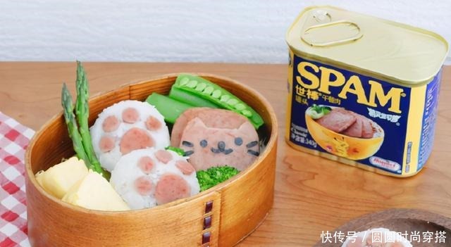 在汉堡里加奥利奥和午餐肉也就麦当劳做得出来了!