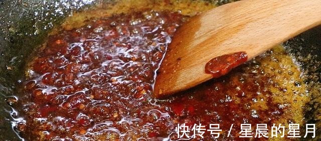 饼子|酱香饼想要好吃，关键在酱料，教你秘制配方，和买的一样好吃！