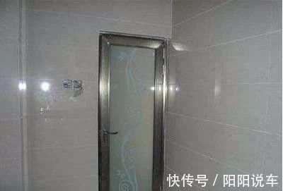 木门|一旦发现工人这样给你装卫生间门,马上喊停,不然后悔的就是你!