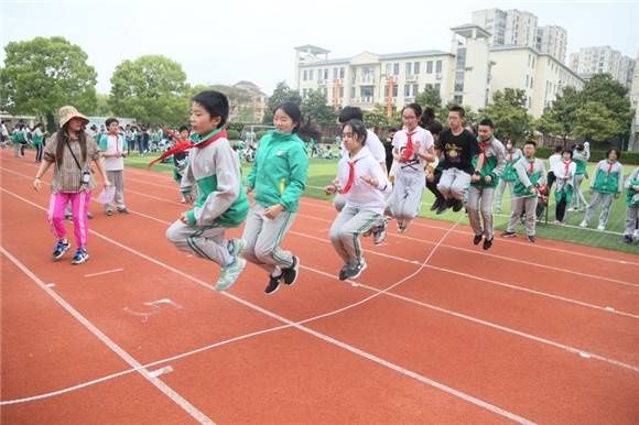 [闵行]康城实验学校:快乐校园 “绳”采飞扬-2020学年踢跳比赛活动