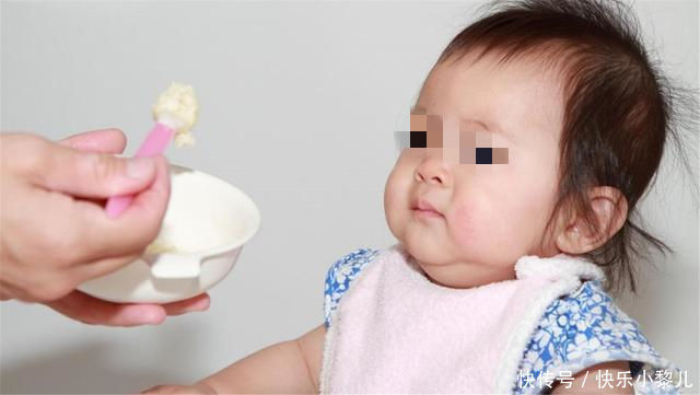 家长|孩子2岁能吃“大人饭”吗?医生:低于这个年龄,再馋也别喂