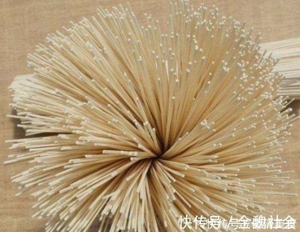 鸡蛋面|买面条时，若看到这“两个字”，千万不要吃更别买，别因贪吃闯祸