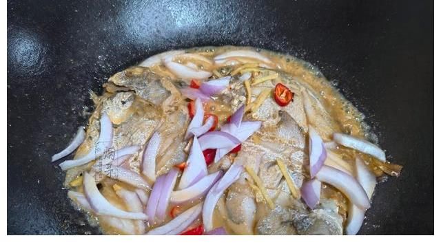 秋分后，市场遇到这鱼别错过，比带鱼营养比鲈鱼好吃，可别不懂吃