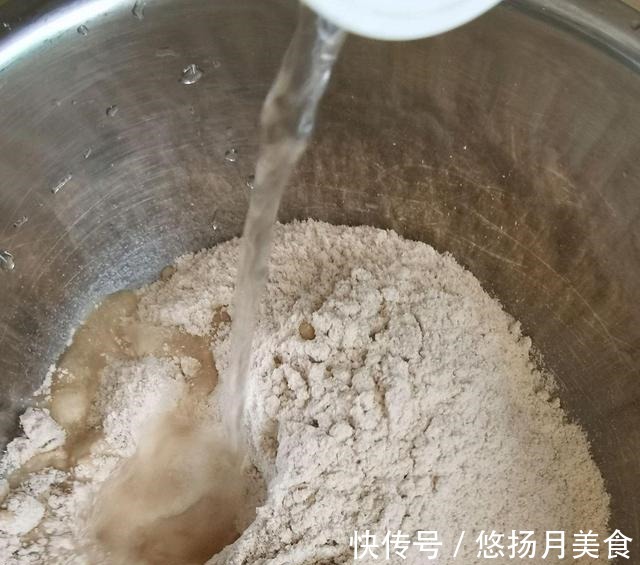 营养|方便简单的全麦馒头，好吃健康，营养美味！