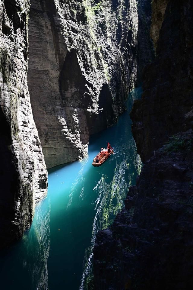 峡谷|湖北鹤峰：屏山峡谷 碧水畅游