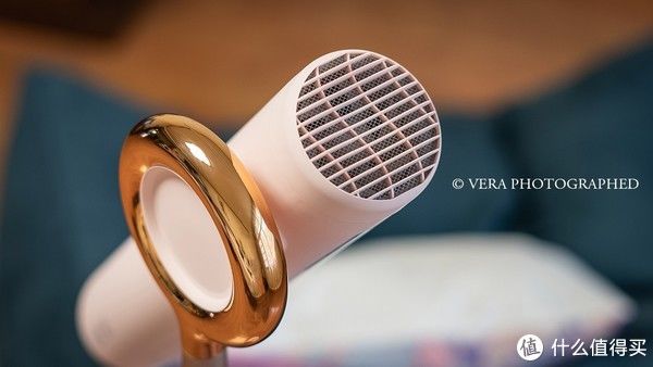 边吹头发边玩游戏，还不用依靠猪队友？