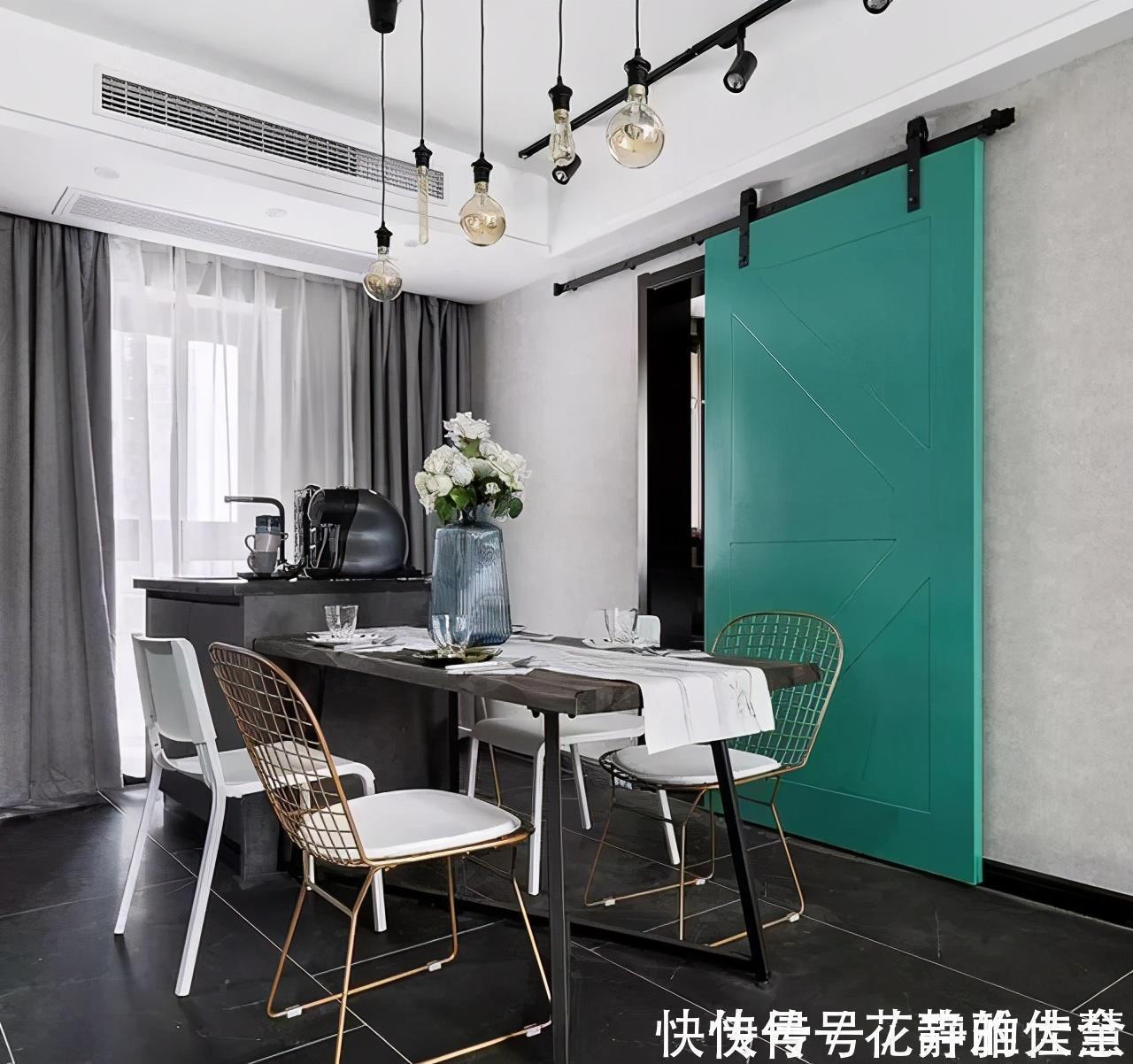 五金件|越来越多人家里不装木门了,现在流行这样装,简约还不占地儿