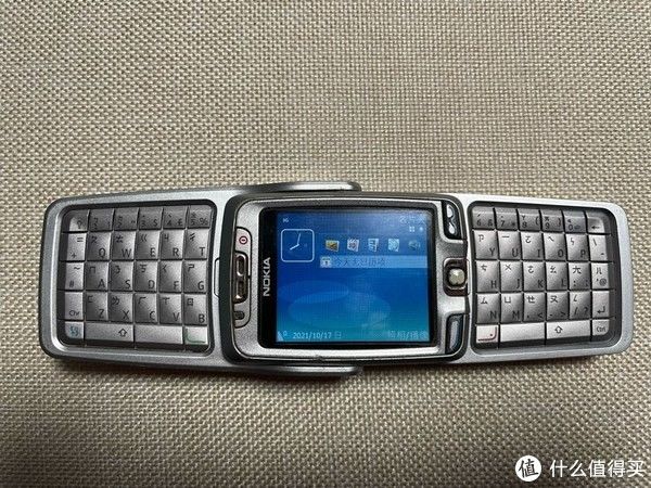 大手牵小手|经典手机诺基亚NOKIA E70