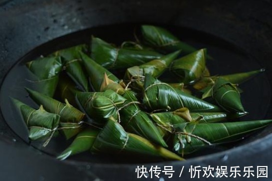 粽子|包粽子,糯米泡多久才能包多数人不懂,难怪下锅就漏米,还夹生