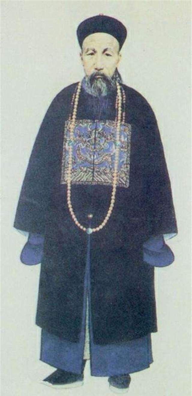 读读|《曾国藩传》:如果你觉得迷茫,就读读曾国藩吧