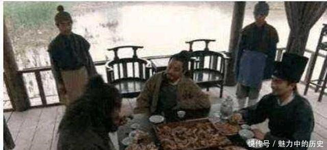 一生|水浒中，此人是宋江一生最大克星，宋江第一个要杀的人就是他！