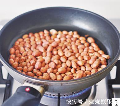 这小菜一顿只要一小碟,香软脆口,滋味十足,下酒还补钙