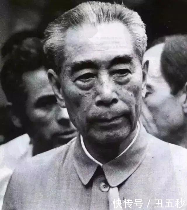 周恩来的诗词你见过吗?他的文学才华同样让人惊叹不已!