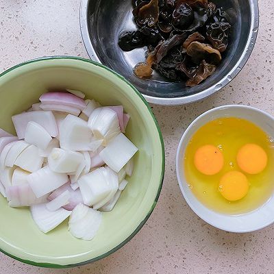 洋葱|洋葱木耳炒鸡蛋