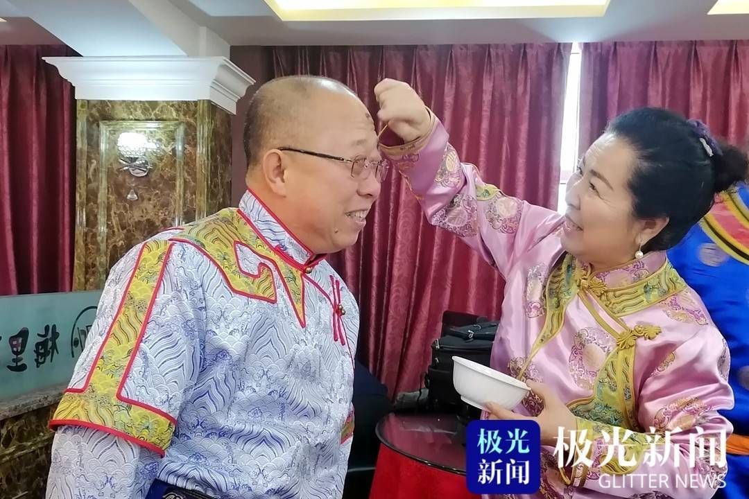 梅里斯|齐齐哈尔梅里斯达斡尔族同胞欢度“抹黑节”：抹得越黑祝福越多