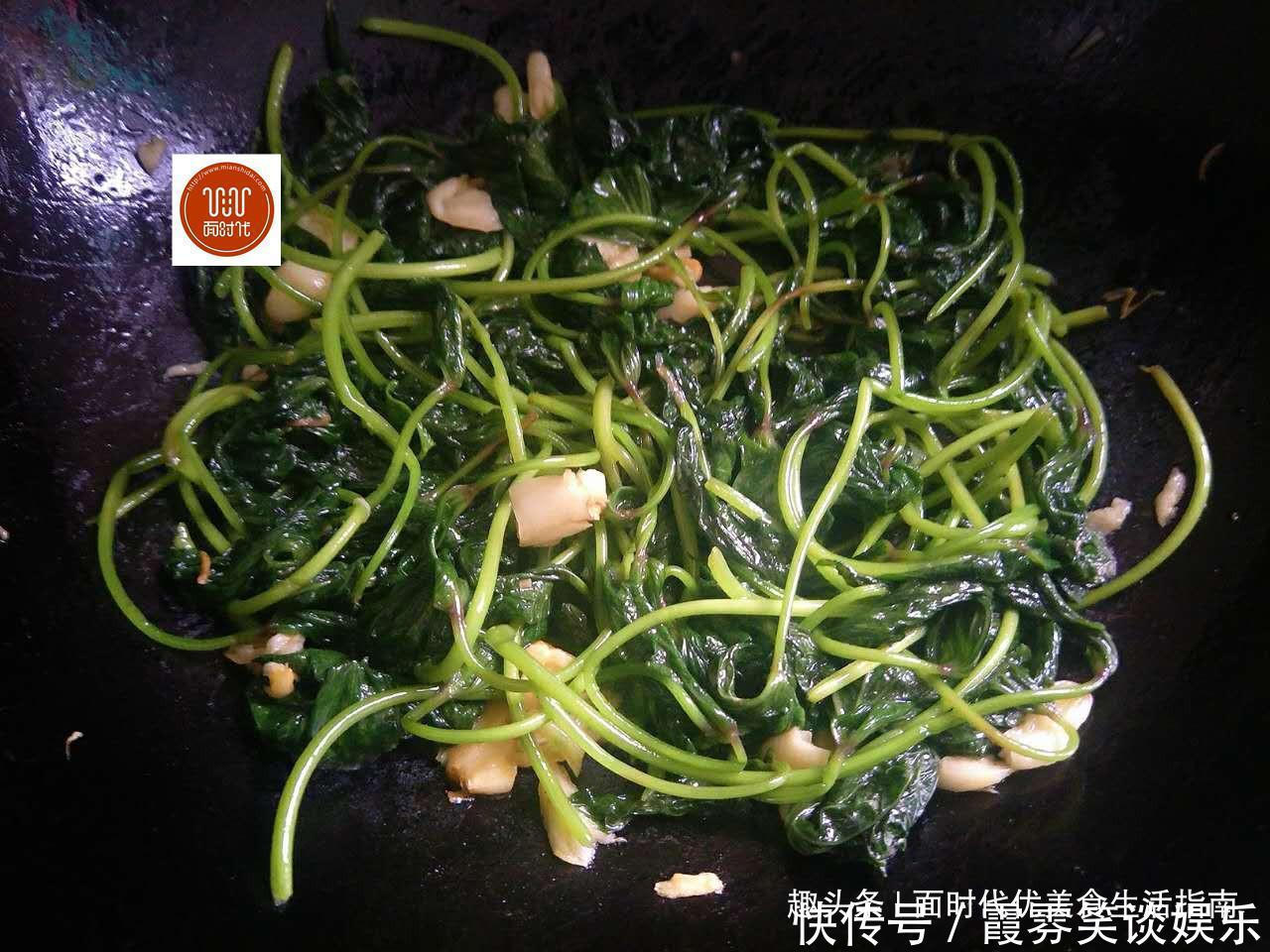 美食生活|这菜常吃视力好,降糖又解毒,特别是老人孩子要多吃!