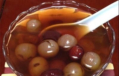 玫瑰花茶|长期失眠,身体受不了?多吃5种食物,养心安神,失眠不来扰