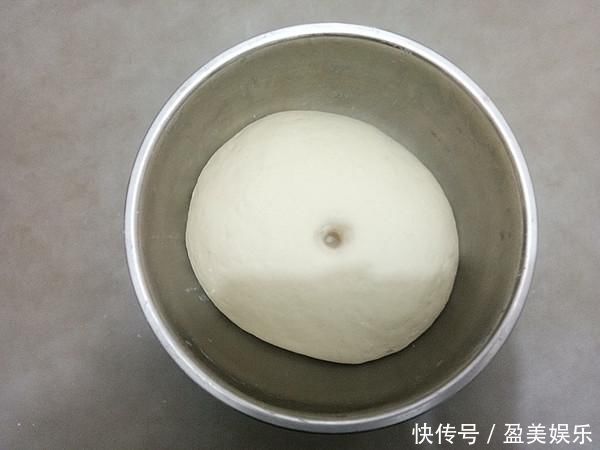 面团|蒸馒头，直接放酵母大错特错，告诉你正确做法，馒头又香又软