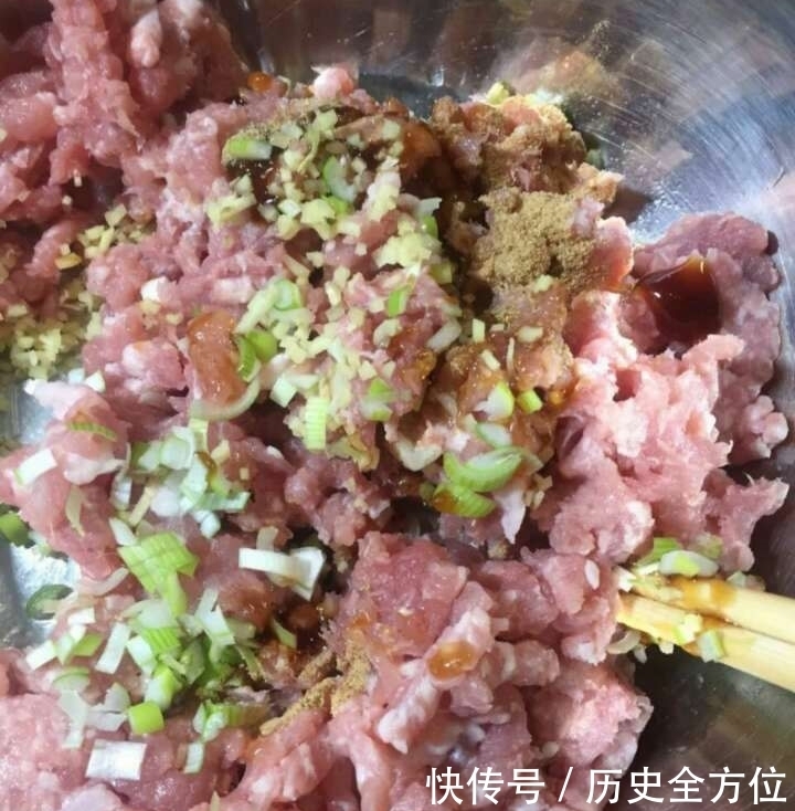 简单|茄子别总是红烧和油胡了，这个新做法超简单，而且特别的下饭