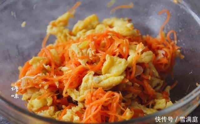 这馅饼没吃过就太亏了!加了它补肝明目,鲜香又筋道,四季都爱吃