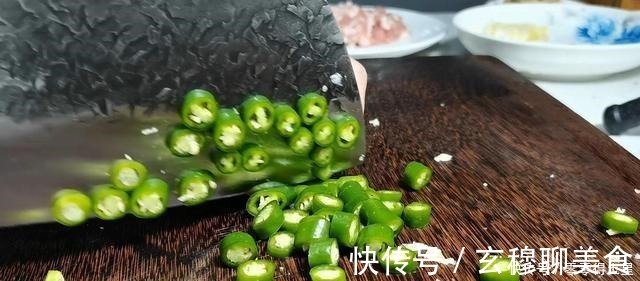 自从学会粉条的这种做法,我家每隔几天就做一次,实在太好吃