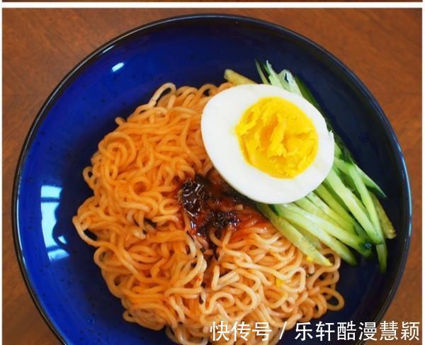 凉拌|方便面的神仙吃法，超适合夏天的凉拌方便面，清新爽口麻辣开胃