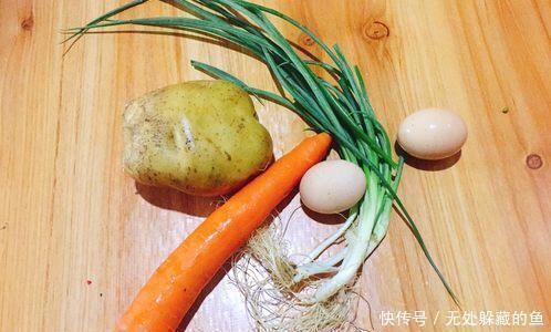 土豆丝饼|1个萝卜，2个鸡蛋，混合均匀上锅一煎，3天不吃馋得慌，非常香