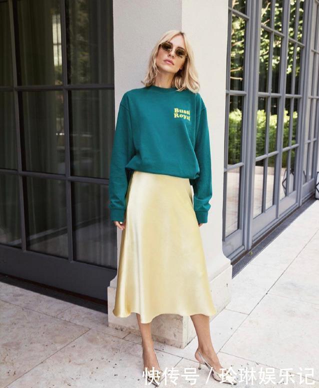 腿粗、胯宽的中年女性,快收下“半身裙显瘦”穿搭,照着穿准没错