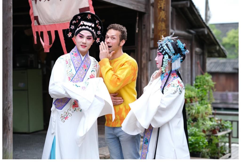《On Site在现场》系列节目促进文化交流 耶果连续主持两年获好评