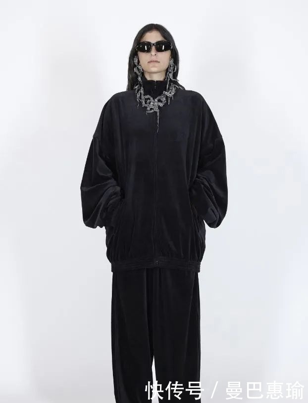 巴黎|Balenciaga 2021春夏|巴黎街头帅气的夜行者