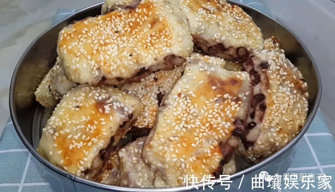 红豆发面饼|红豆饼又吃新吃法，不蒸不烤不油炸，松软又香甜，孩子爱吃不挑食