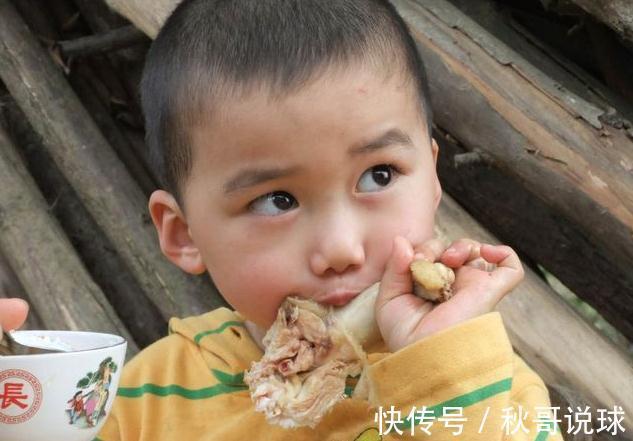 壮壮|儿科医生呼吁停止食用,比炸鸡还伤发育,提醒家人:趁早撤下餐桌