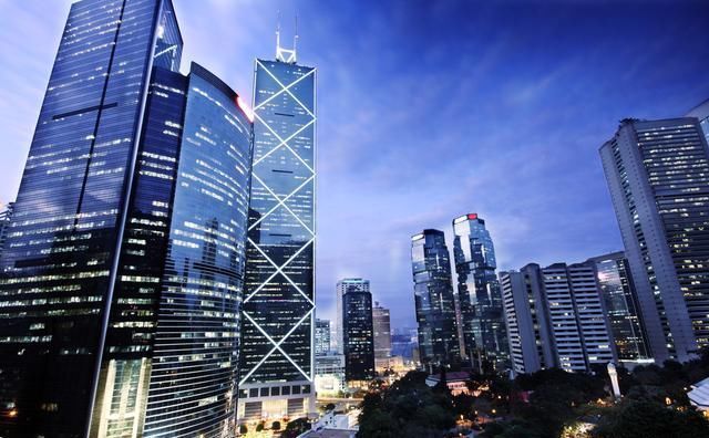 楼市调控|买房和租房，20年后天差地别有钱还是买房好