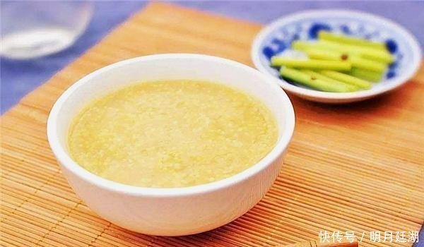 好处|每天晚上喝一碗小米粥,“4大好处”来找你,坚持喝,告别亚健康