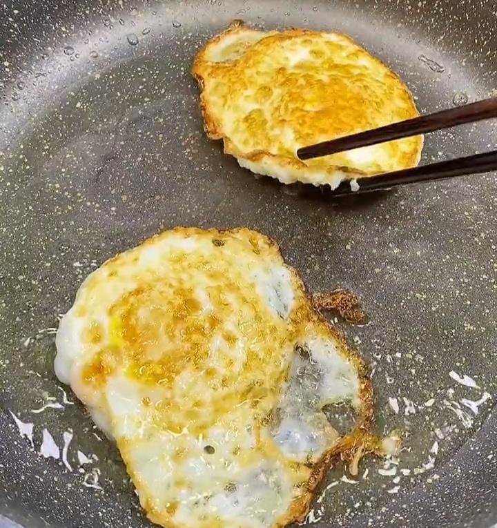 有道菜很多人瞧不上,其实营养丰富,清爽香嫩又开胃,好吃到舔碗