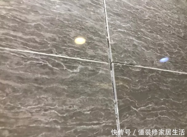 瓷砖胶|瓷砖上墙会不会掉?老泥工说用胶泥来薄贴,保证不空鼓不掉砖