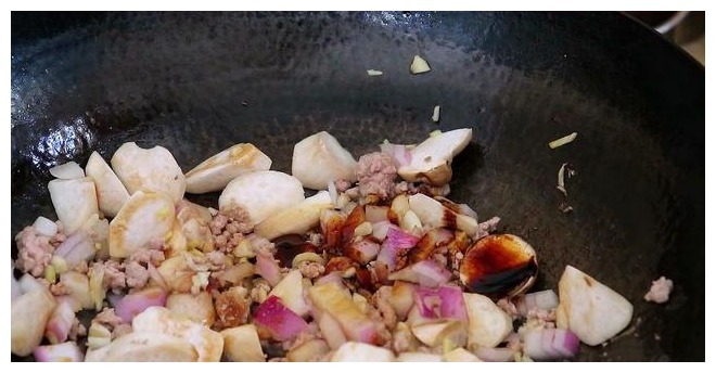 吃了这么久土豆，这做法第一次见，全家都喜欢，真是高手在民间