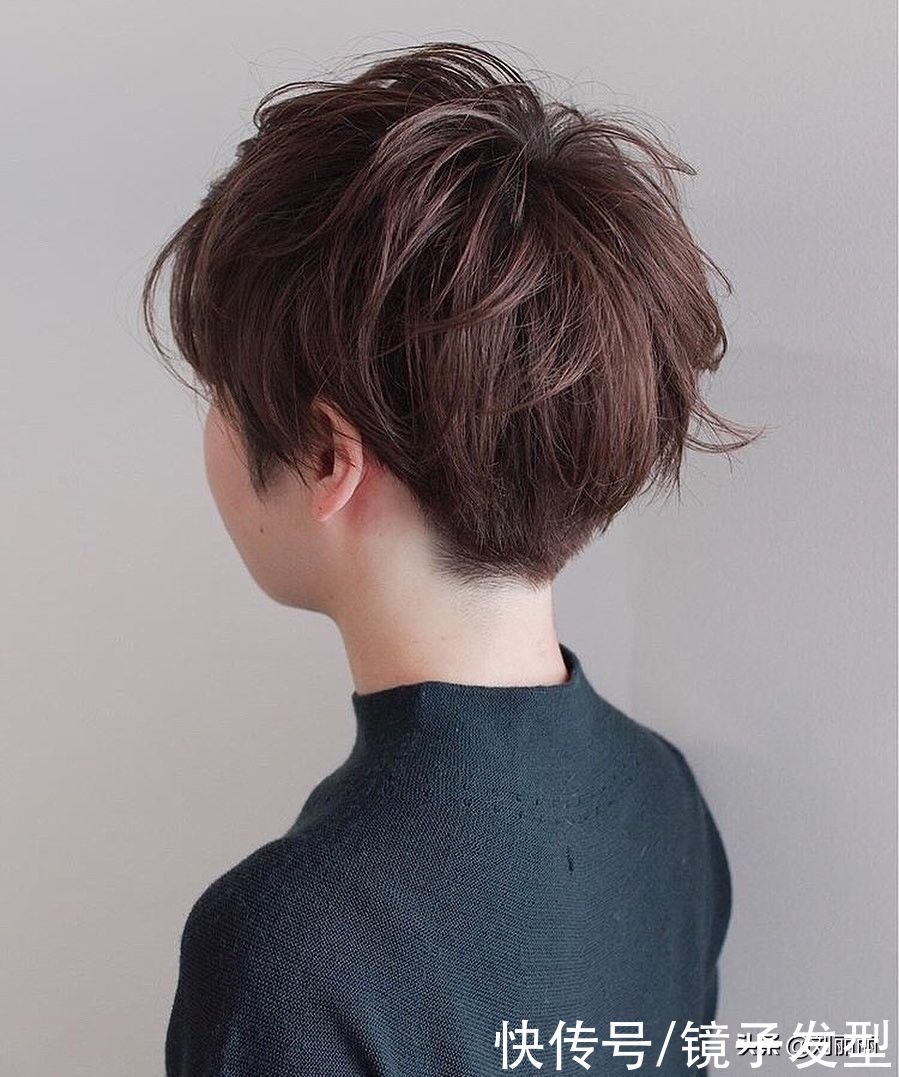 盘发|女人不到40岁，前3种发型别尝试，后三种发型值得拥有