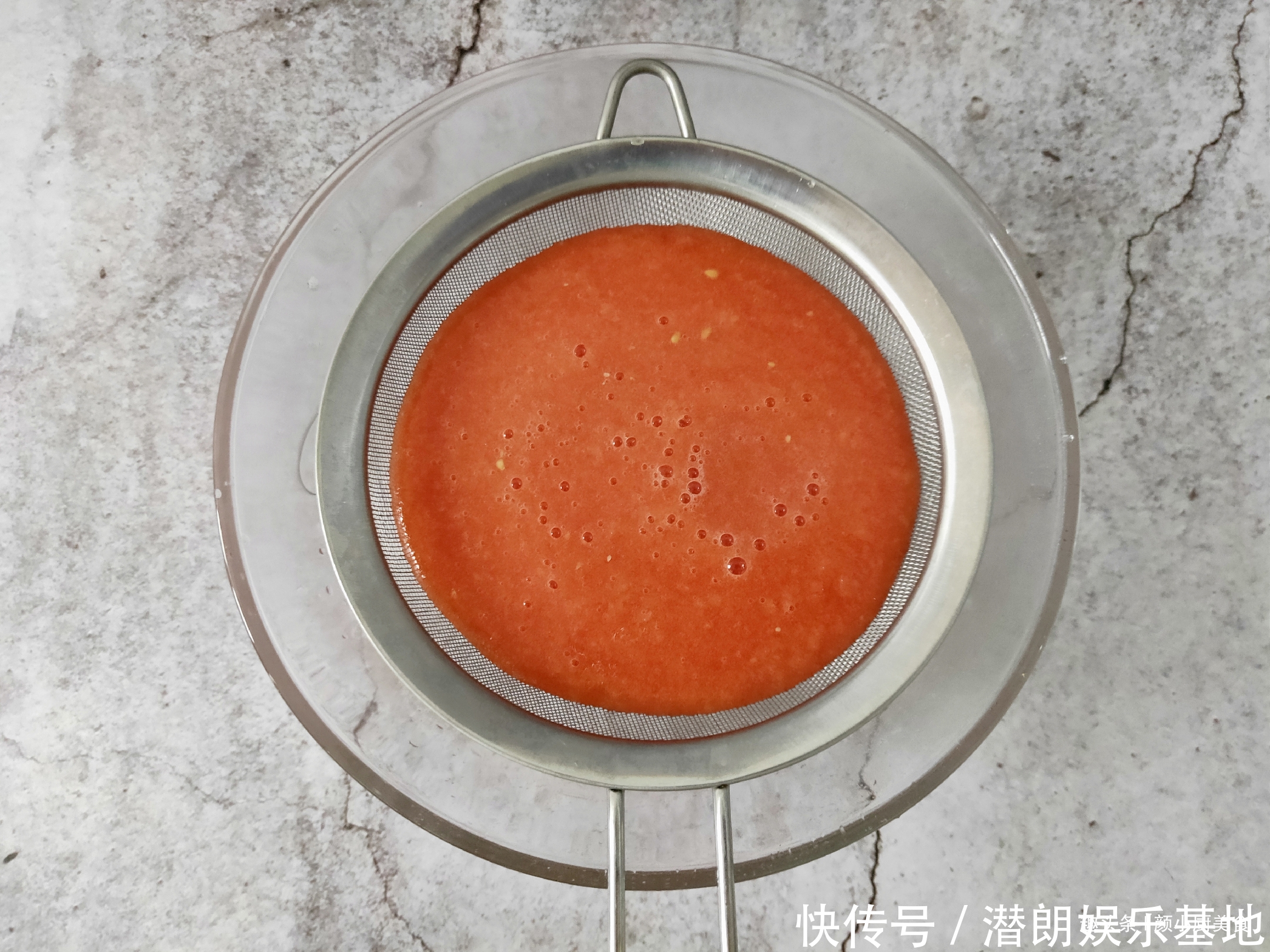 孩子|西红柿不要炒着吃了,教你1个新吃法,酸甜可口,孩子超爱吃