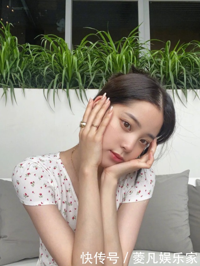 跟风女明星们的美甲风潮,get这4款,你就是秋冬季节最靓的崽