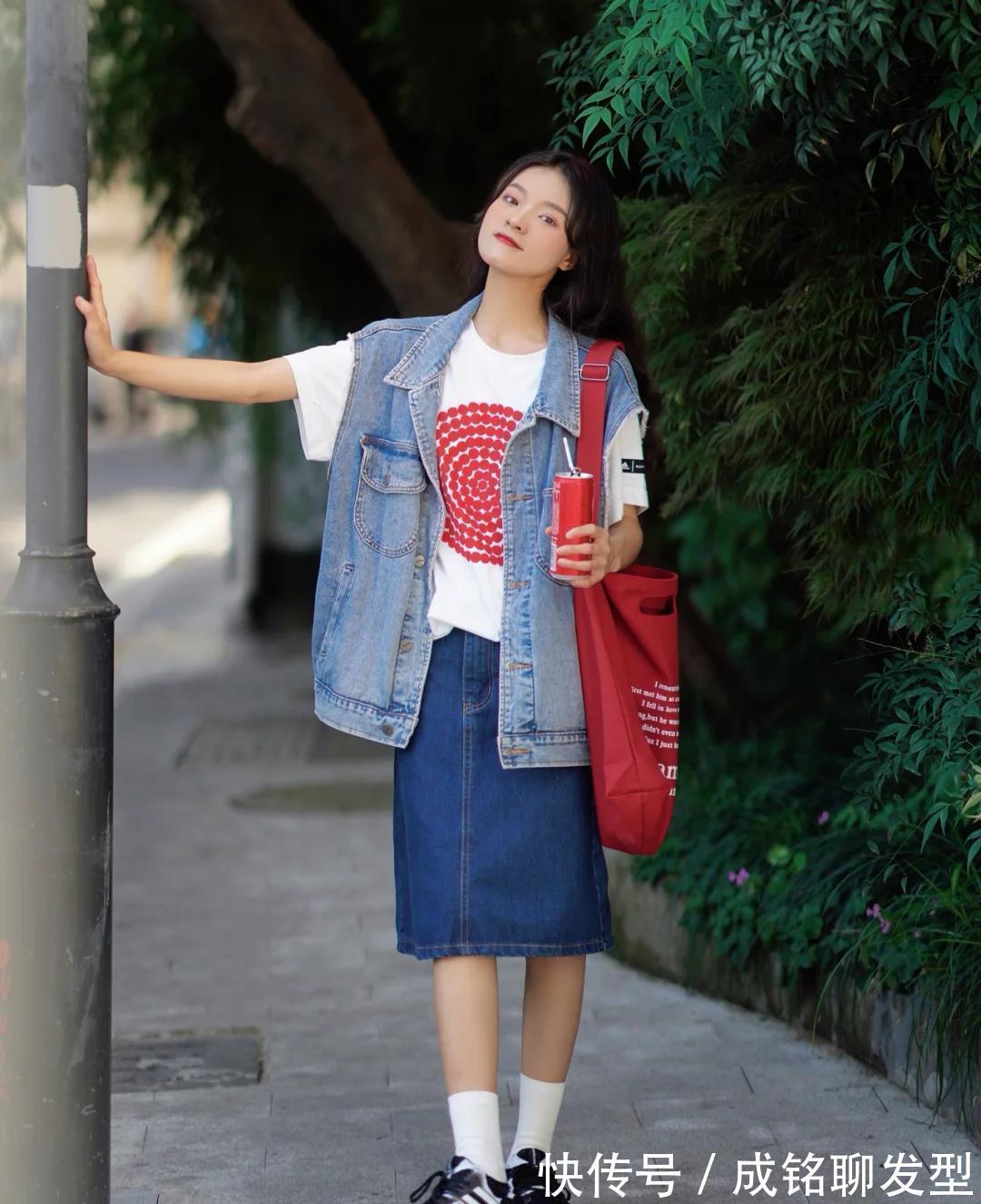 百搭|经典百搭的“牛仔单品”,撑起你夏日的时尚,搭配简单风格多变