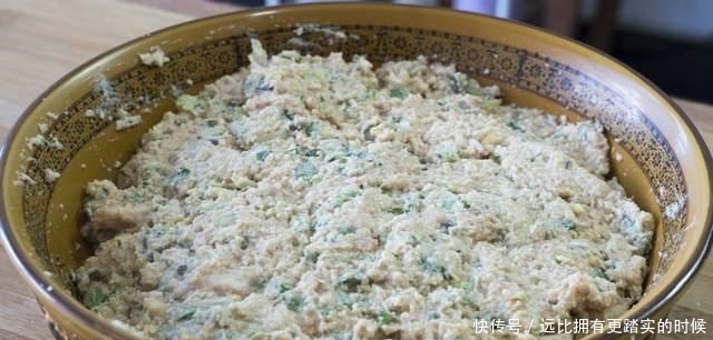 正月十五元宵节,家宴菜单已备好,5荤4素1汤上一桌,十全十美