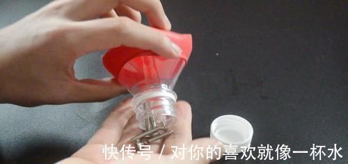 塑料瓶上套个气球, 能为家里省下不少钱, 看完您会感谢我的